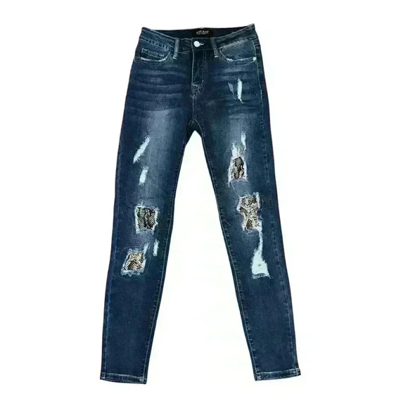 Judy Blue skinny fit distressed sz 27 python snakeskin details dark - Picture 1 of 6